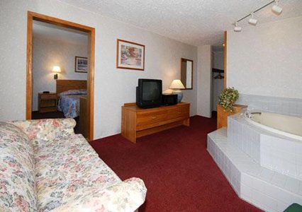 Rodeway Inn Медіна Номер фото
